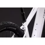 CUBE REACTION HYBRID RACE 800 SNOW'N'BLACK 2027 ELEKTROMOS KERÉKPÁR