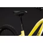 CUBE REACTION HYBRID RACE 800 BANANASPLIT'N'BLACK 2027 ELEKTROMOS KERÉKPÁR