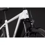 CUBE TOURING HYBRID ONE 600 METALLICWHITE'N'CHROME 2027 ELEKTROMOS KERÉKPÁR