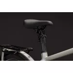 CUBE KATHMANDU HYBRID DELUXE EXC 800 GLINTSAND'N'BLACK 2027 ELEKTROMOS KERÉKPÁR