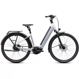   CUBE SUPREME HYBRID DELUXE PRO 600 SILVERSTAR'N'REFLEX 2027 ELEKTROMOS KERÉKPÁR