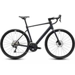   CUBE ATTAIN SLX BLACK'N'CHROME 2027 ORSZÁGÚTI KERÉKPÁR