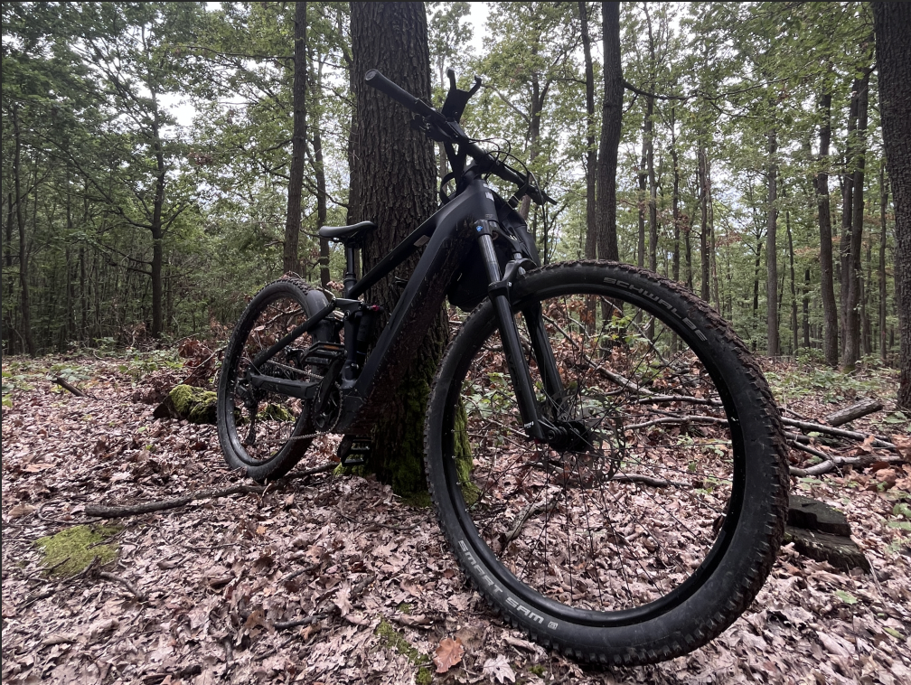 Elektromos kerékpárral hegyen-völgyön át, nulla bringás tapasztalattal